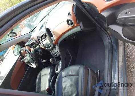 2016 Chevrolet Sonic Ltz Auto from USA, damaged, VIN 1G1JE5SB5G4137710